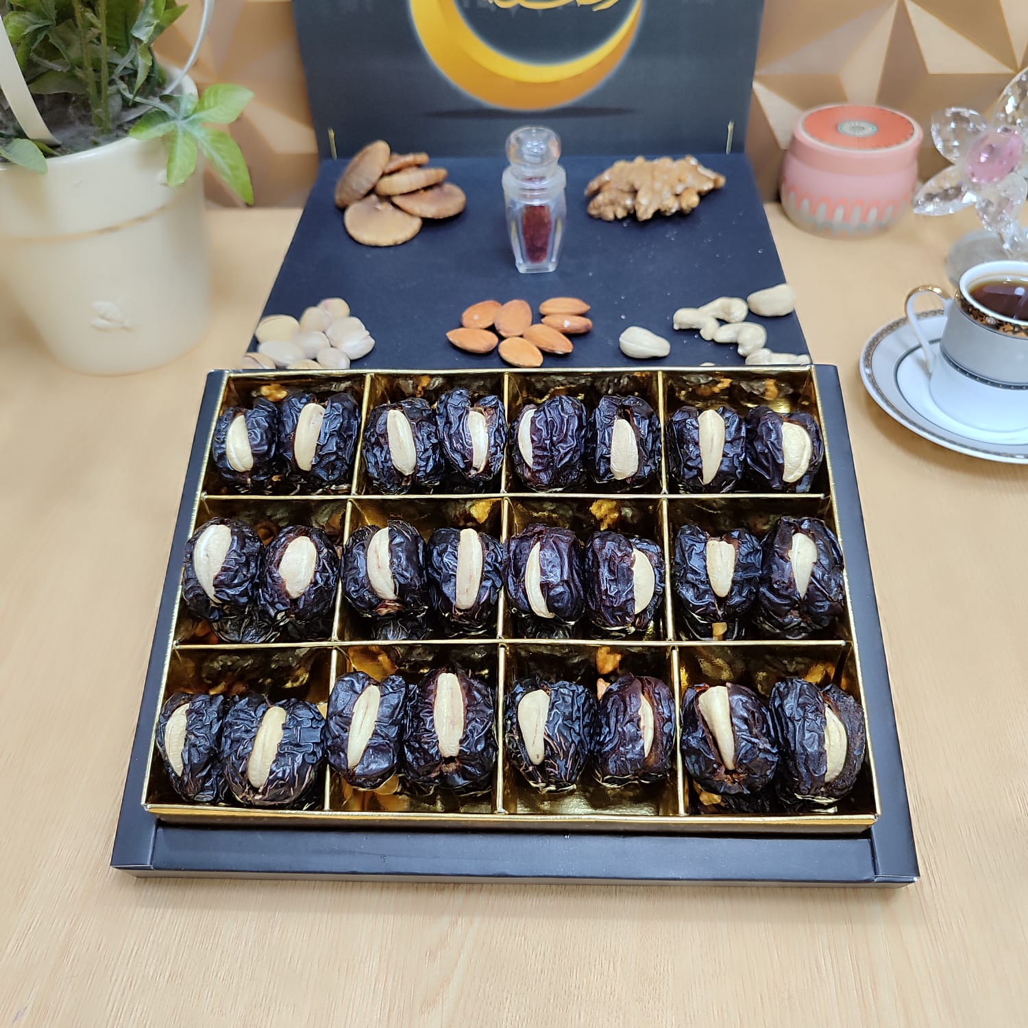 Dry Fruit Dates (Full Customized) 4Pcs to 32Pcs