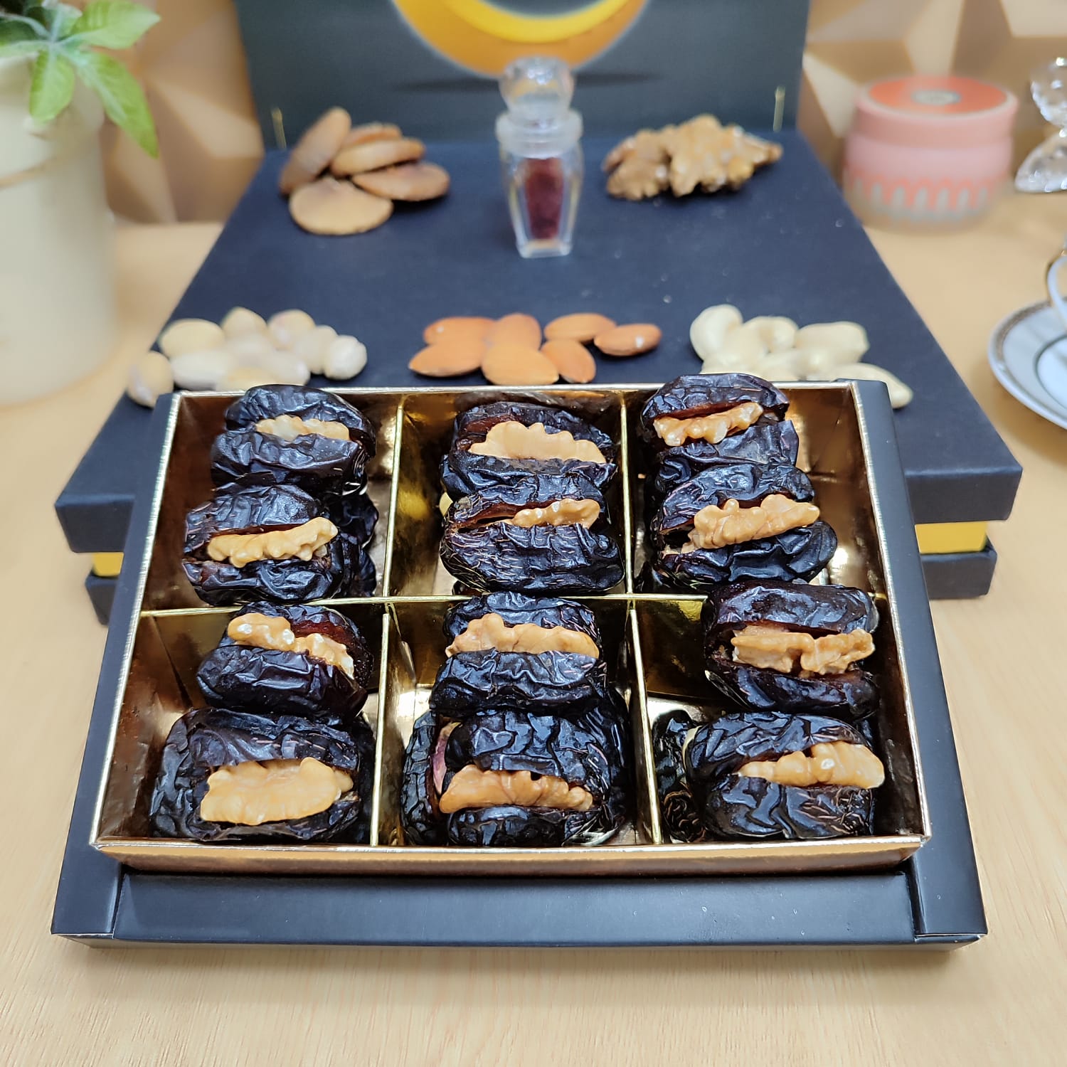 Dry Fruit Dates (Full Customized) 4Pcs to 32Pcs