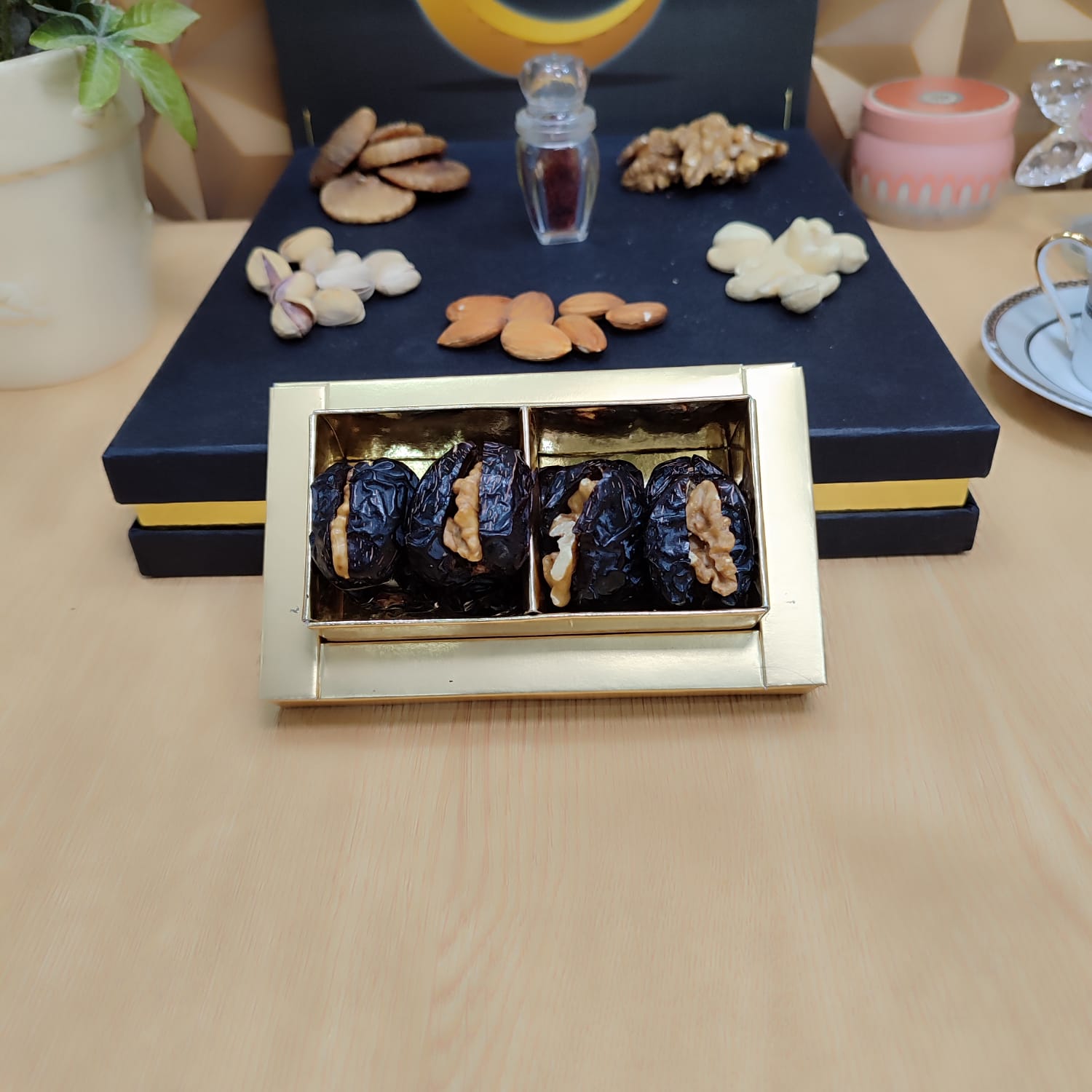 Dry Fruit Dates (Full Customized) 4Pcs to 32Pcs