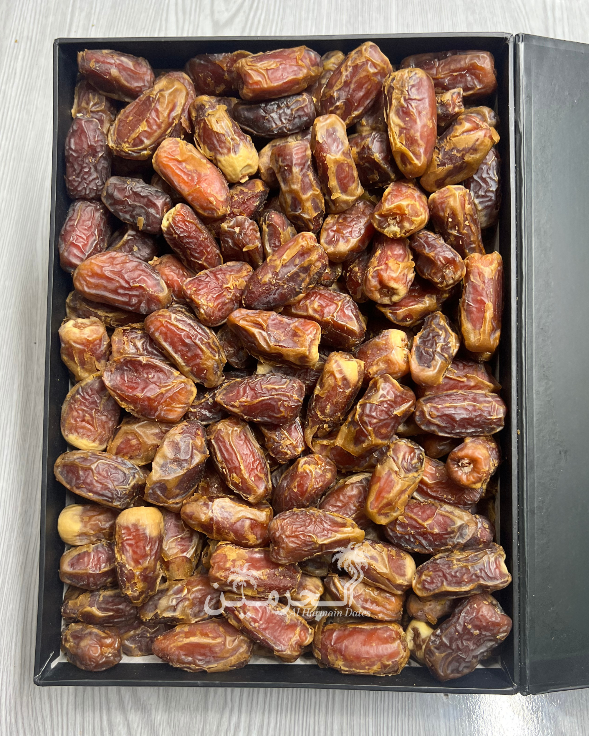 Sugai Dates Medium Khajoor