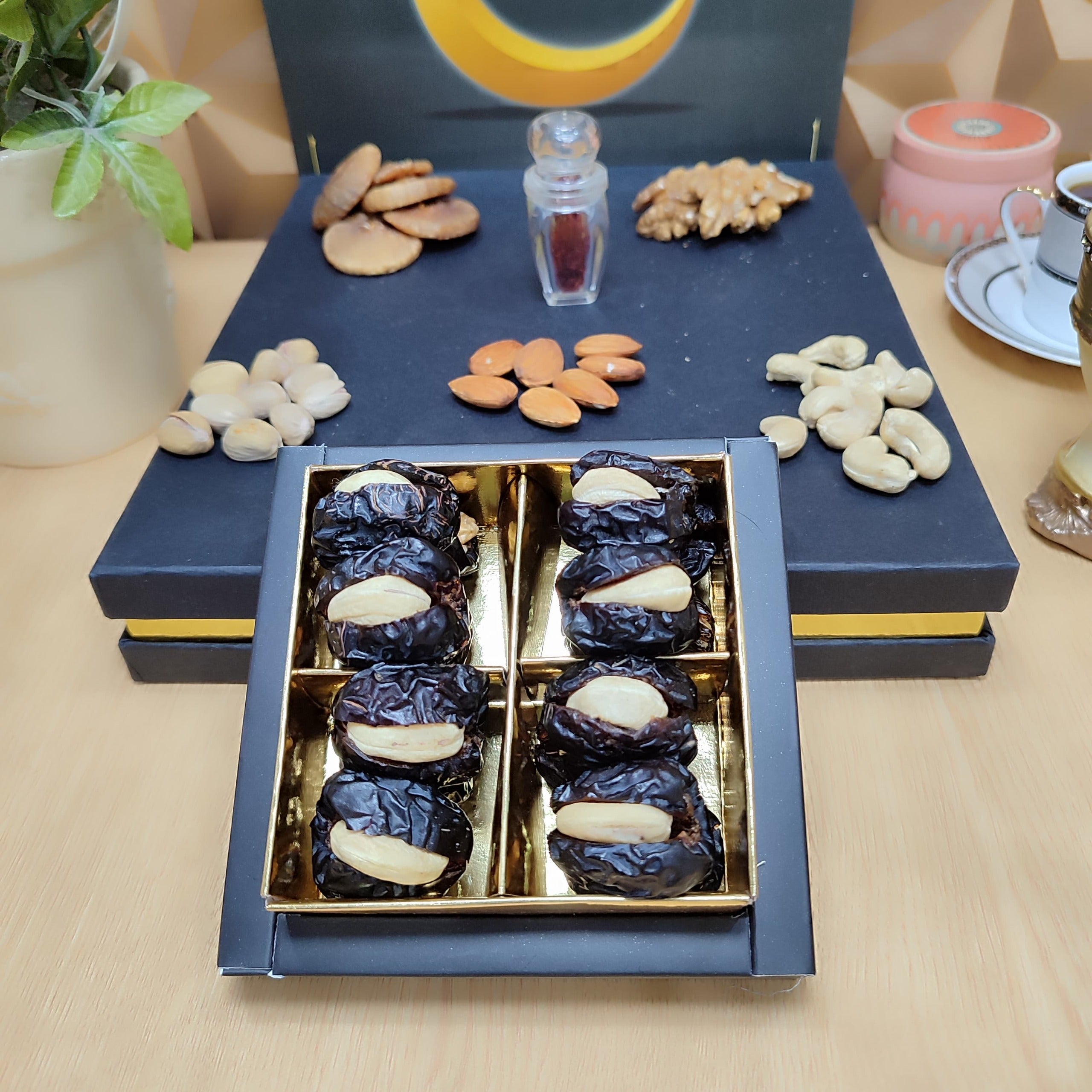 Dry Fruit Dates (Full Customized) 4Pcs to 32Pcs