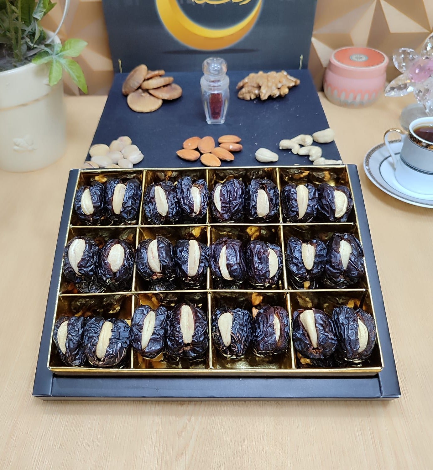 Dry Fruit Dates (Full Customized) 4Pcs to 32Pcs