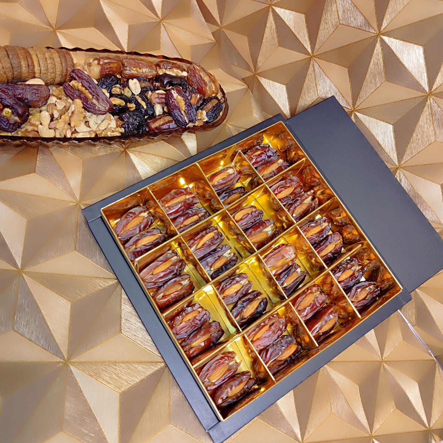 Dry Fruit Dates (Full Customized) 4Pcs to 32Pcs